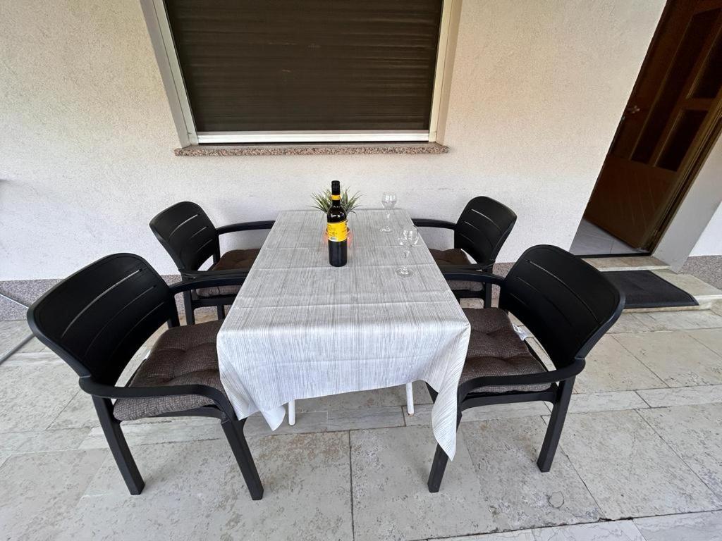 Apartment Near The Sea 650 Rabac Esterno foto