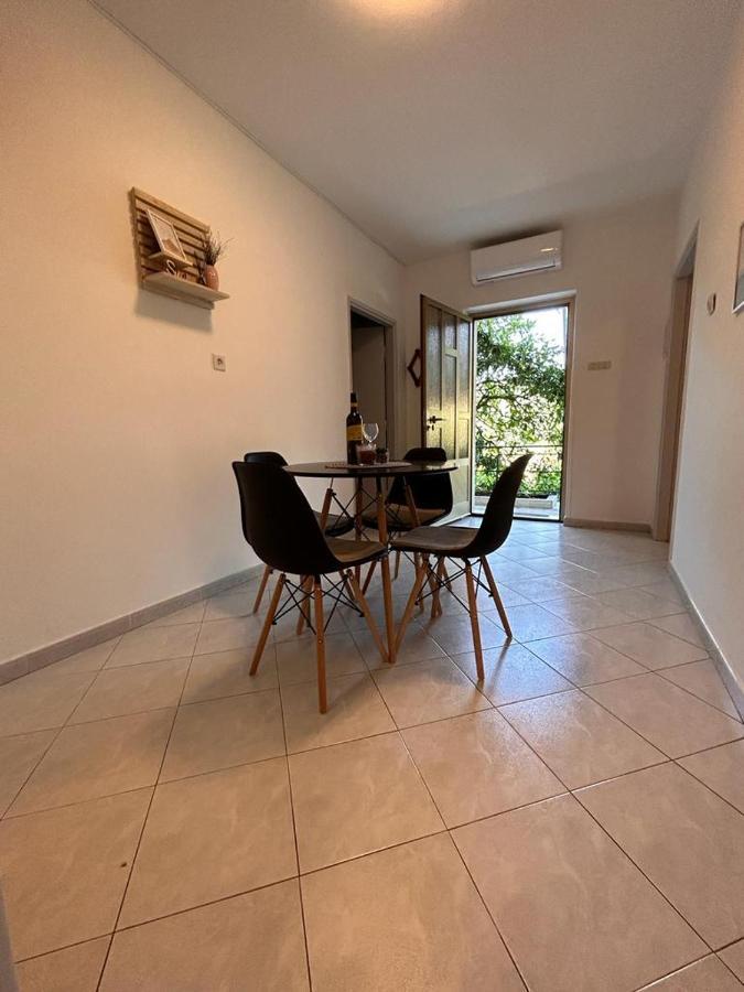 Apartment Near The Sea 650 Rabac Esterno foto
