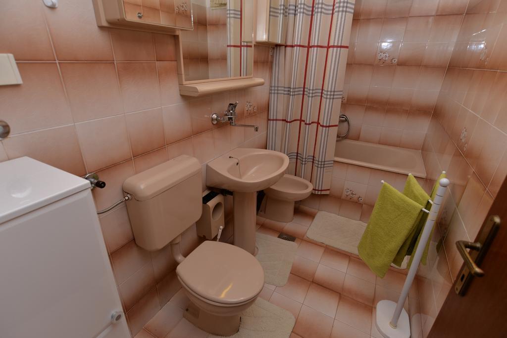 Apartment Near The Sea 650 Rabac Esterno foto