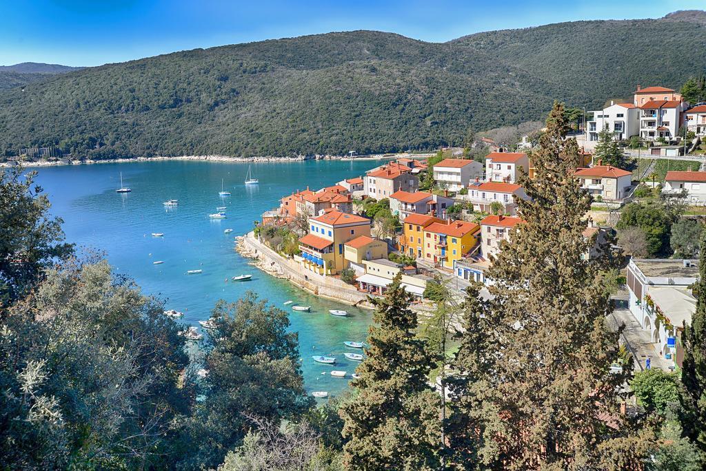 Apartment Near The Sea 650 Rabac Esterno foto